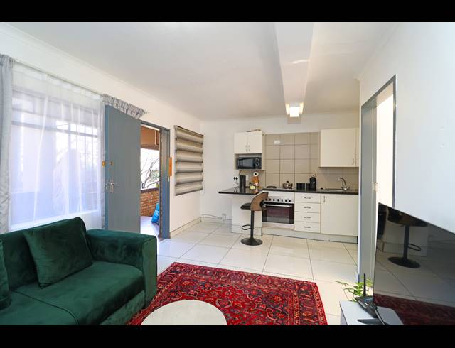 1 BEDROOM APARTMENT FOR SALE IN FERNDALE